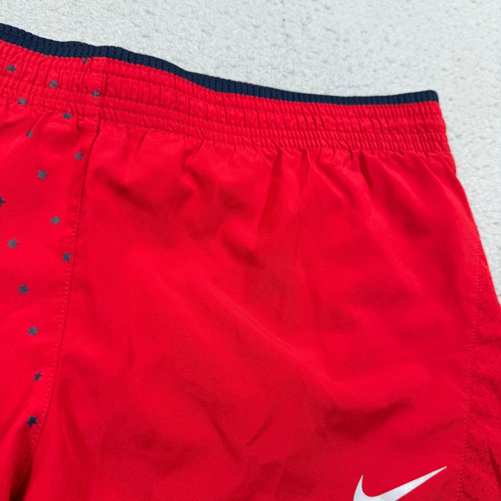Nike Dri-FIT Red Star Print Running Shorts Mens Medium Athletic Gym Workout